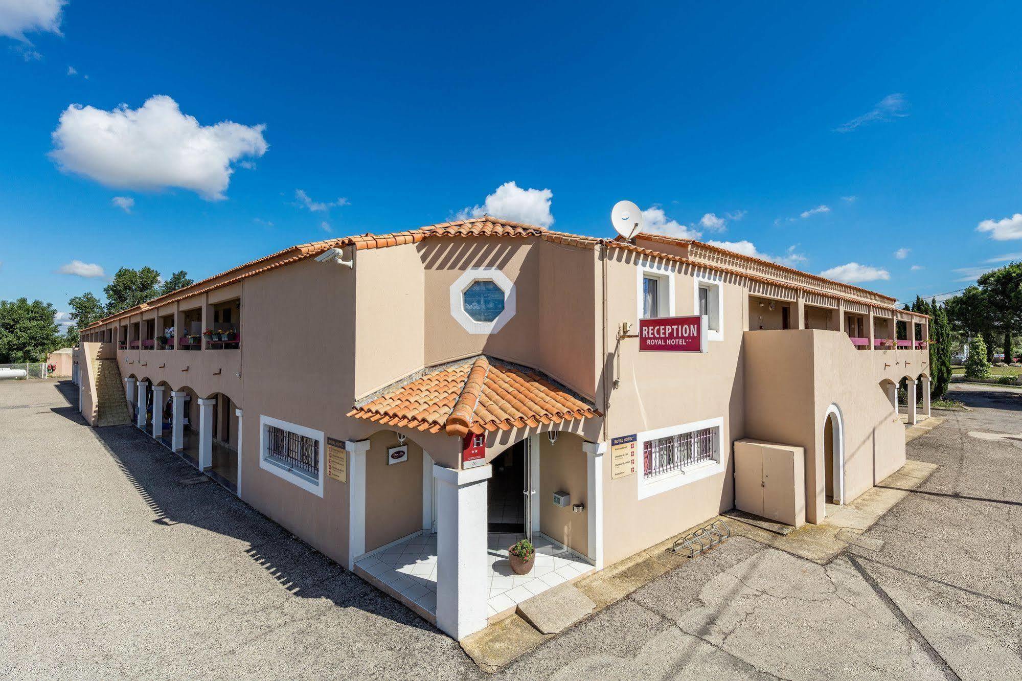 Artemia Aigues-Mortes - Hotel Avec Piscine Exterior photo