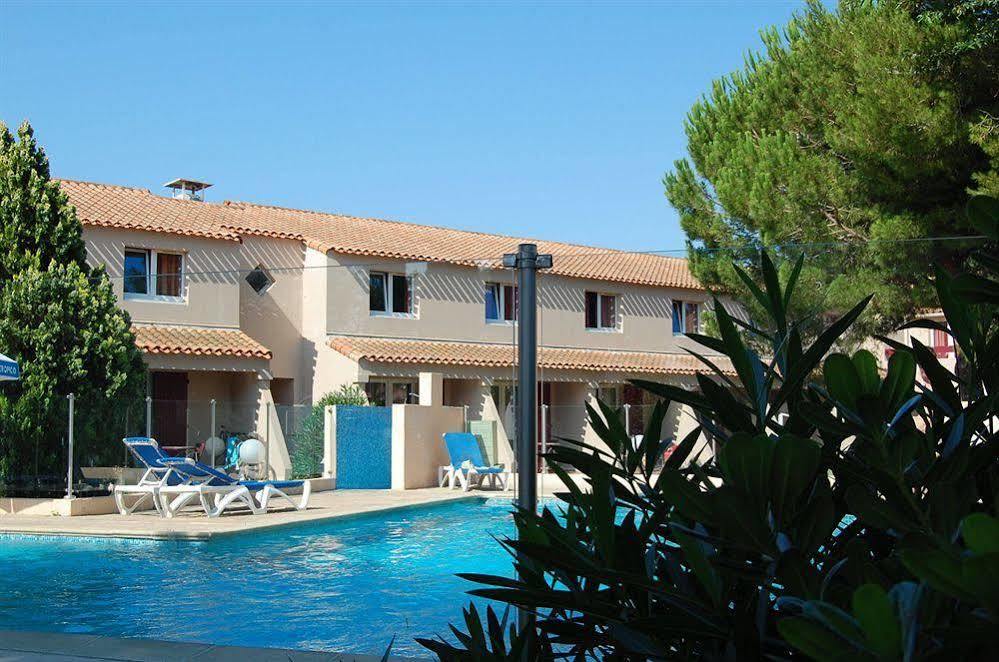 Artemia Aigues-Mortes - Hotel Avec Piscine Exterior photo